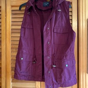 Utility Vest- Size Large- color Plum- Smoke Free home